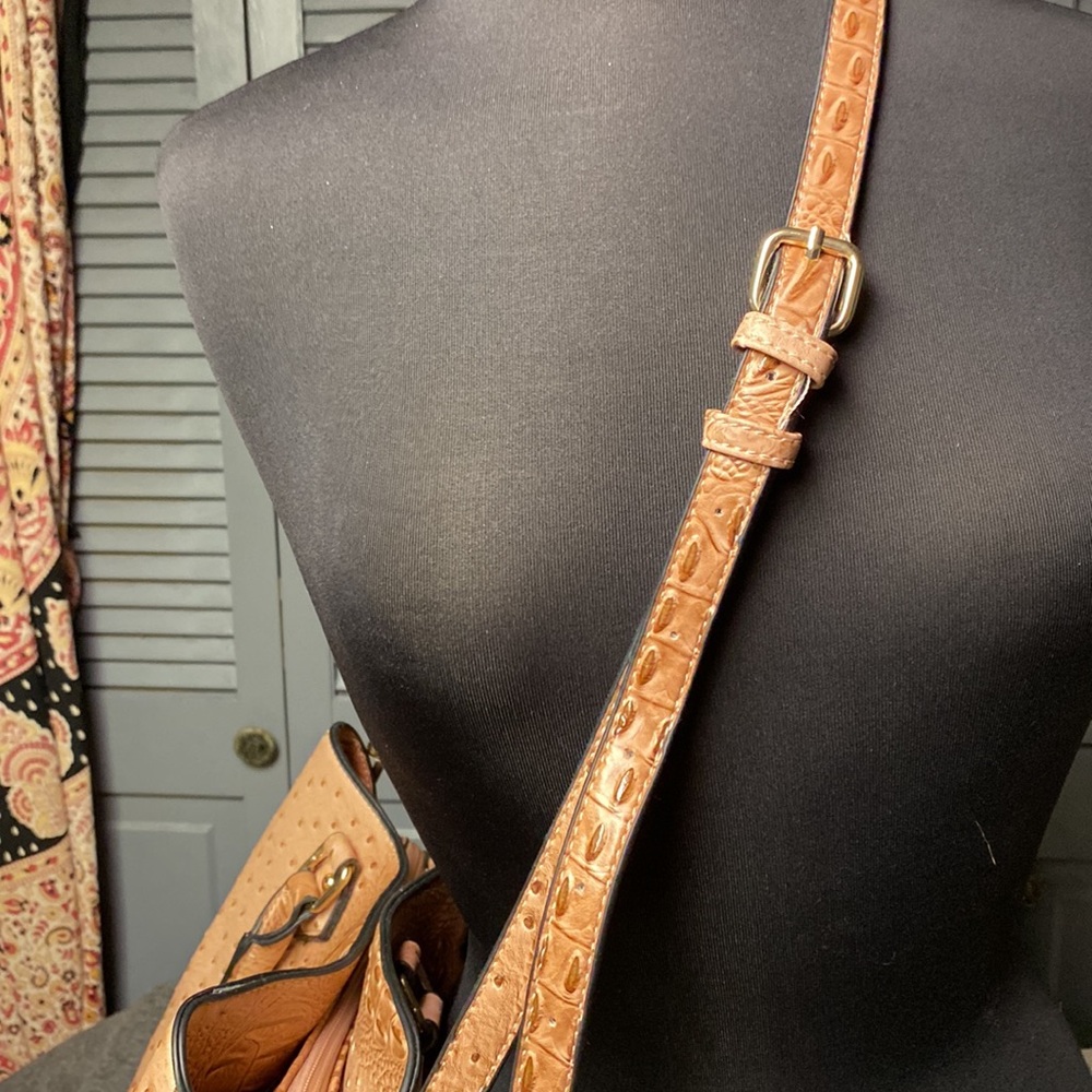 Le Miel Vegan Faux Pink Alligator Purse - Picture 12 of 13